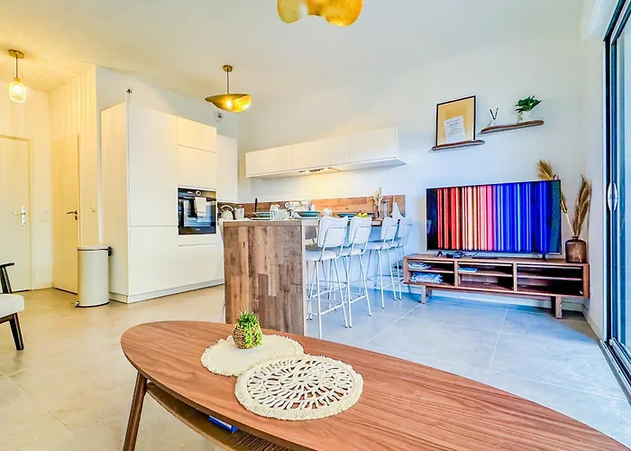 6 Personnes Climatises Proche Apartment